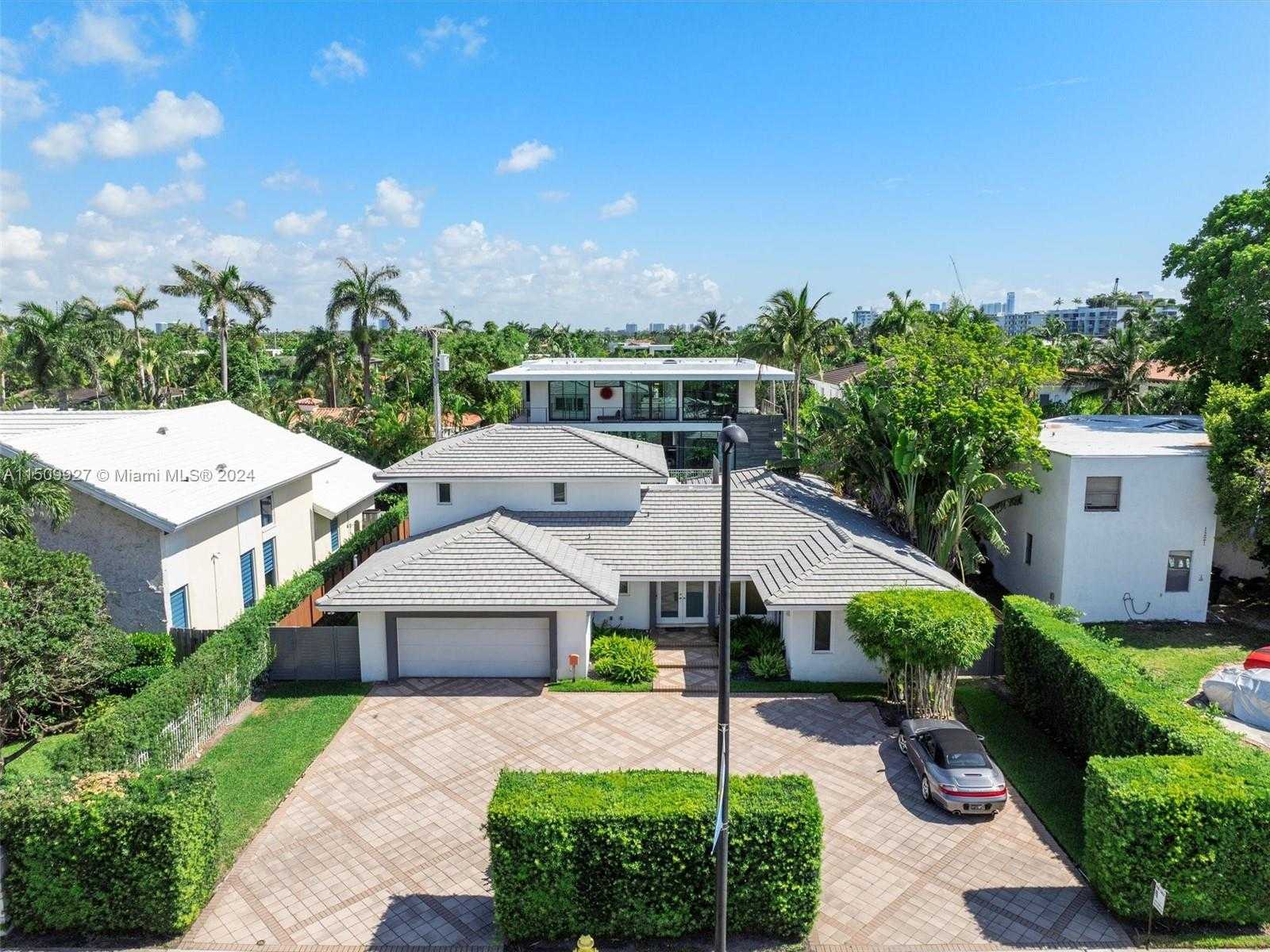 Small Image of 1231 96TH ST, Bay Harbor Islands Number 42