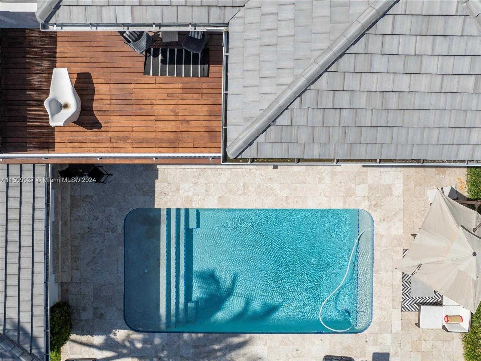 Small Image of 1231 96TH ST, Bay Harbor Islands Number 45