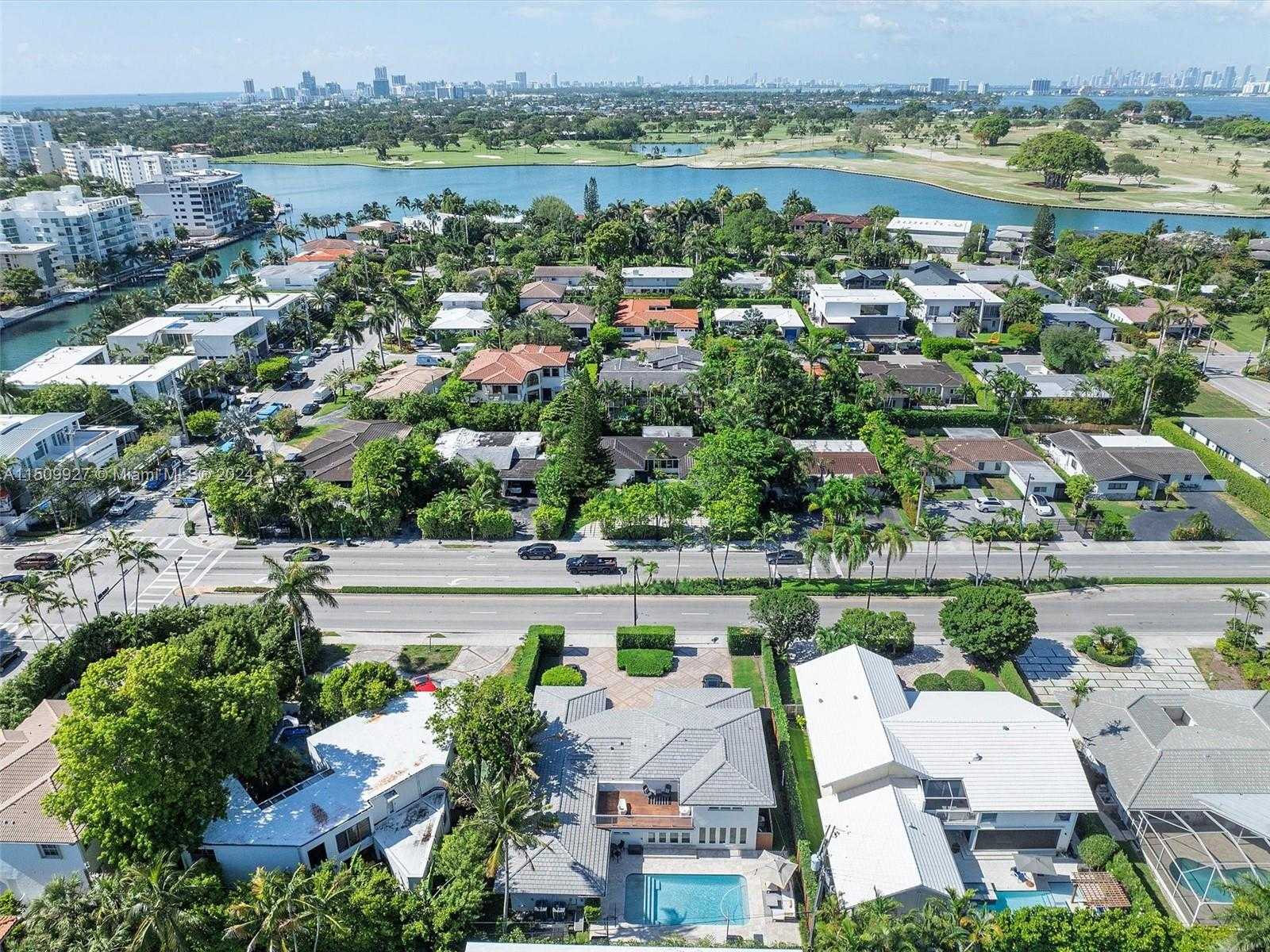 Small Image of 1231 96TH ST, Bay Harbor Islands Number 47