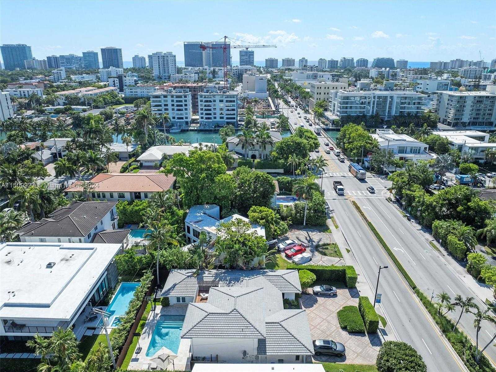 Small Image of 1231 96TH ST, Bay Harbor Islands Number 51
