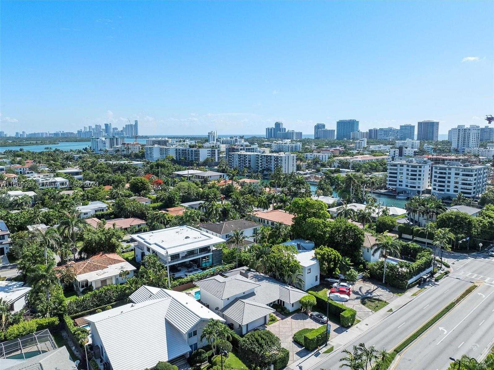 Small Image of 1231 96TH ST, Bay Harbor Islands Number 52