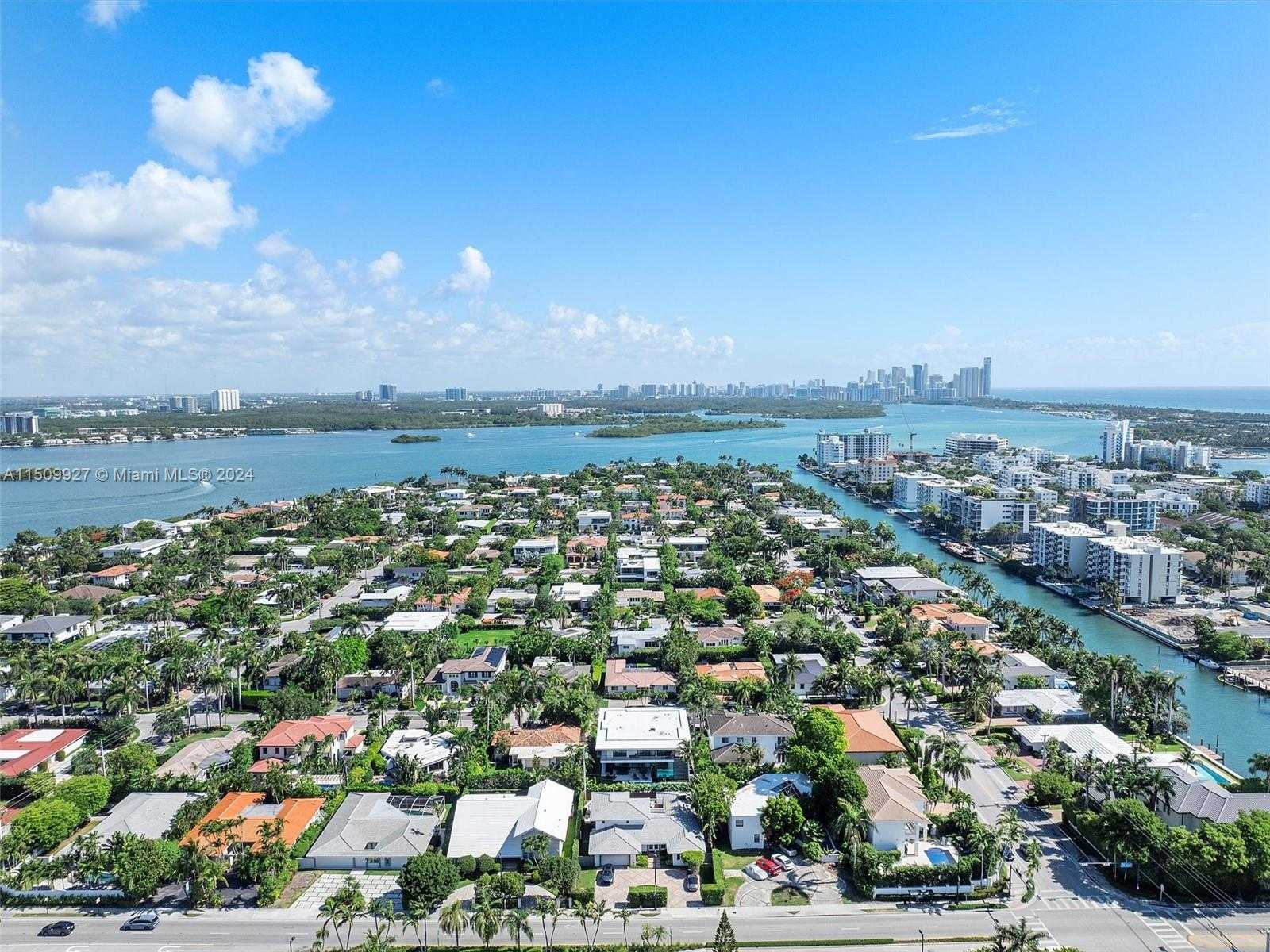 Small Image of 1231 96TH ST, Bay Harbor Islands Number 56