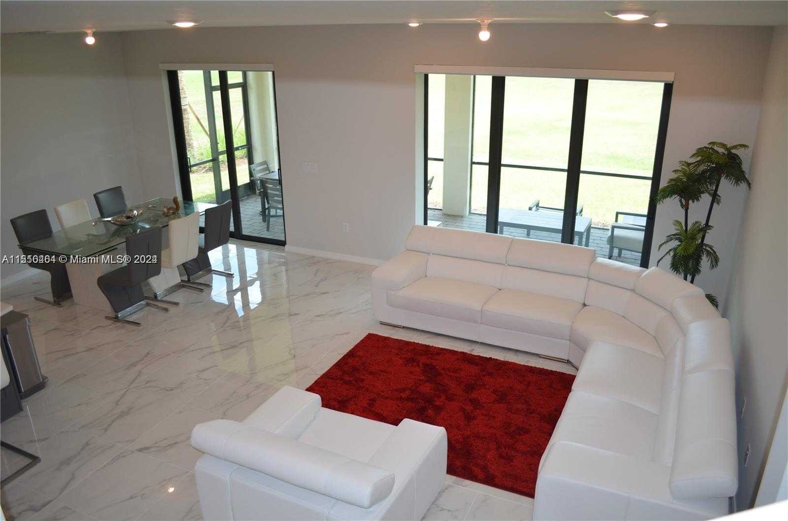 Small Image of 8161 NW 78th St, Tamarac, FL 33321, USA Number 18