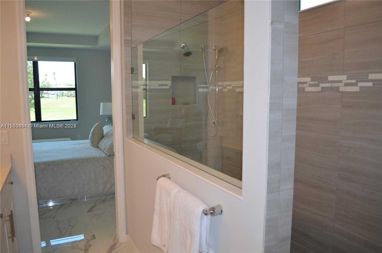 Small Image of 8161 NW 78th St, Tamarac, FL 33321, USA Number 23