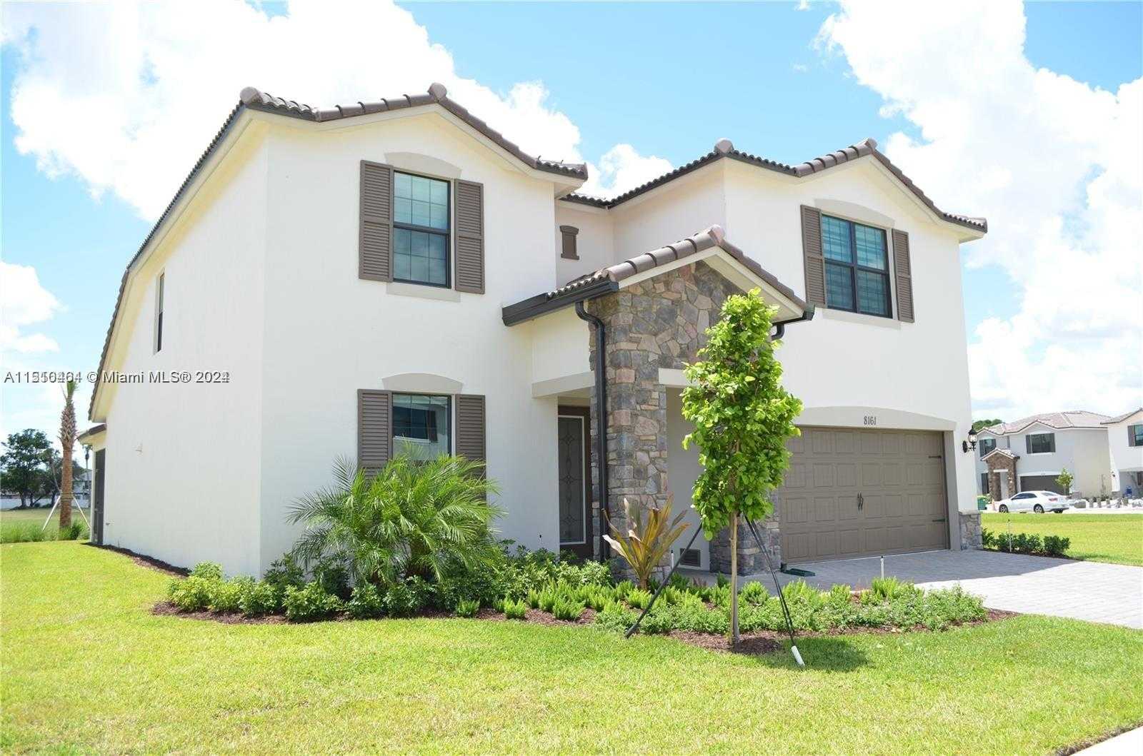 Small Image of 8161 NW 78th St, Tamarac, FL 33321, USA Number 3