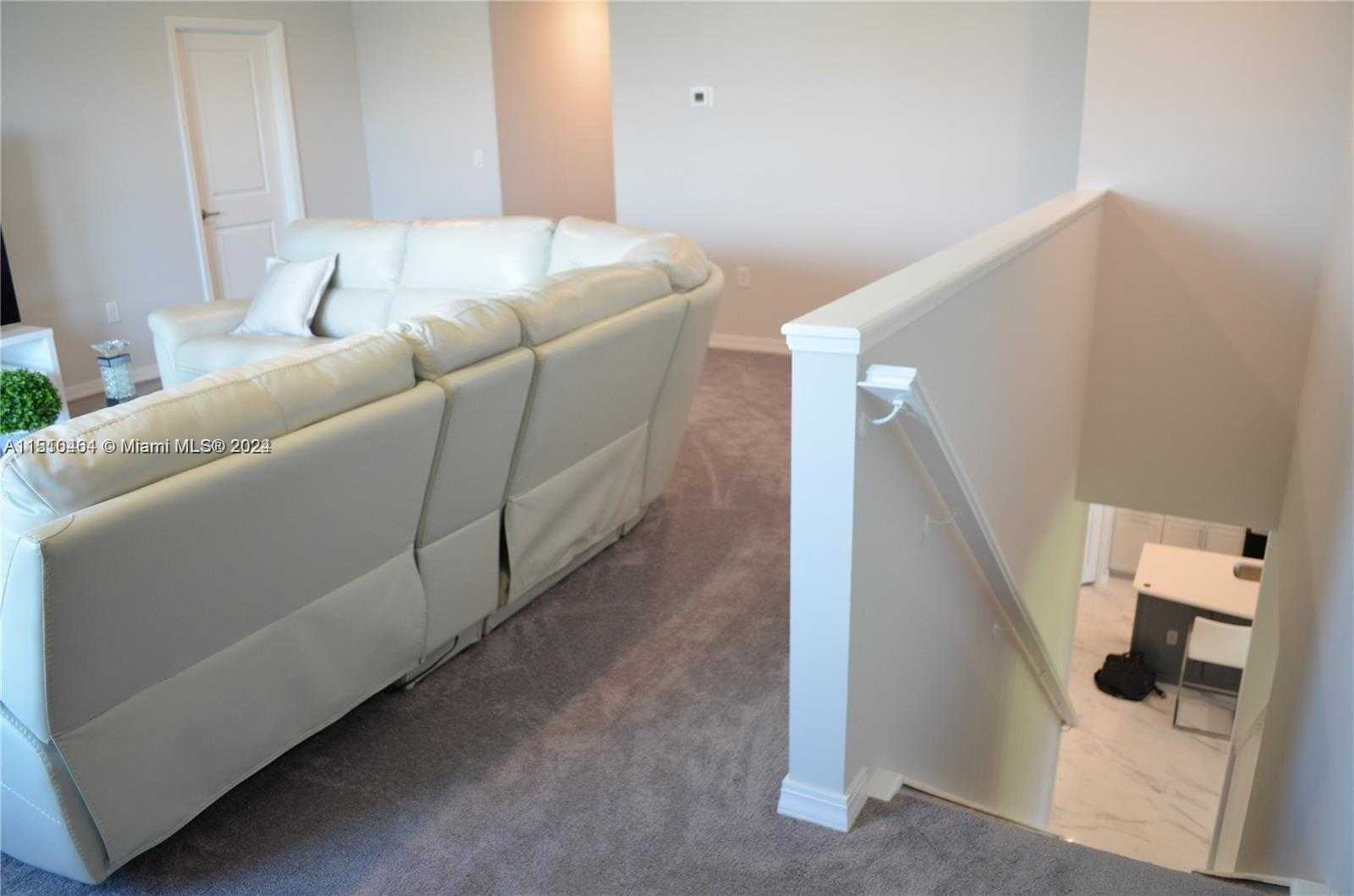 Small Image of 8161 NW 78th St, Tamarac, FL 33321, USA Number 30