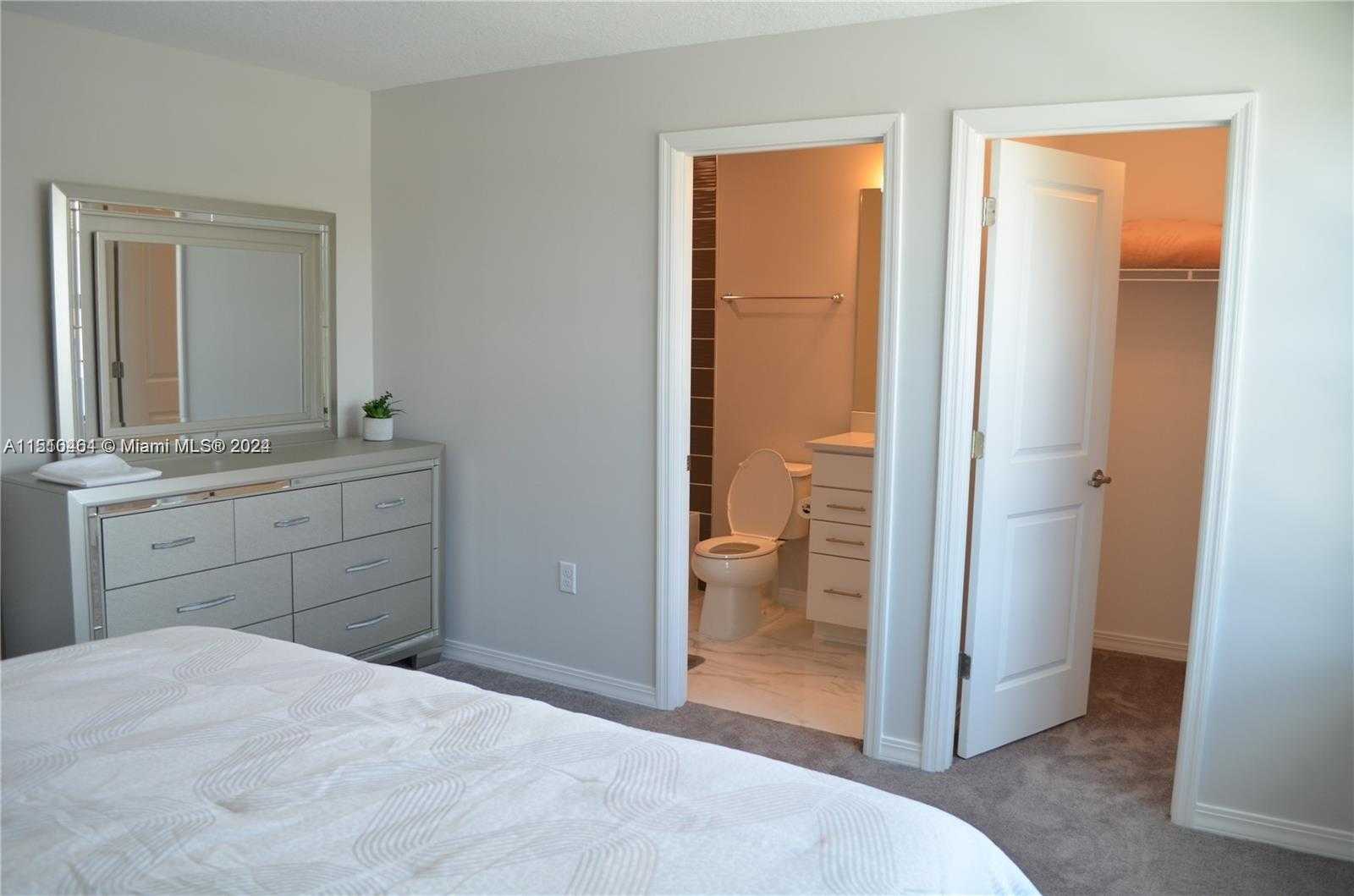 Small Image of 8161 NW 78th St, Tamarac, FL 33321, USA Number 40