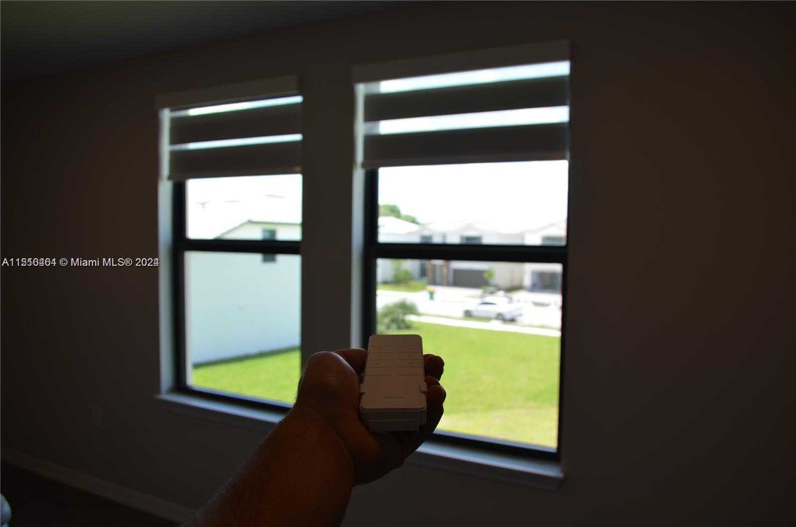 Small Image of 8161 NW 78th St, Tamarac, FL 33321, USA Number 47