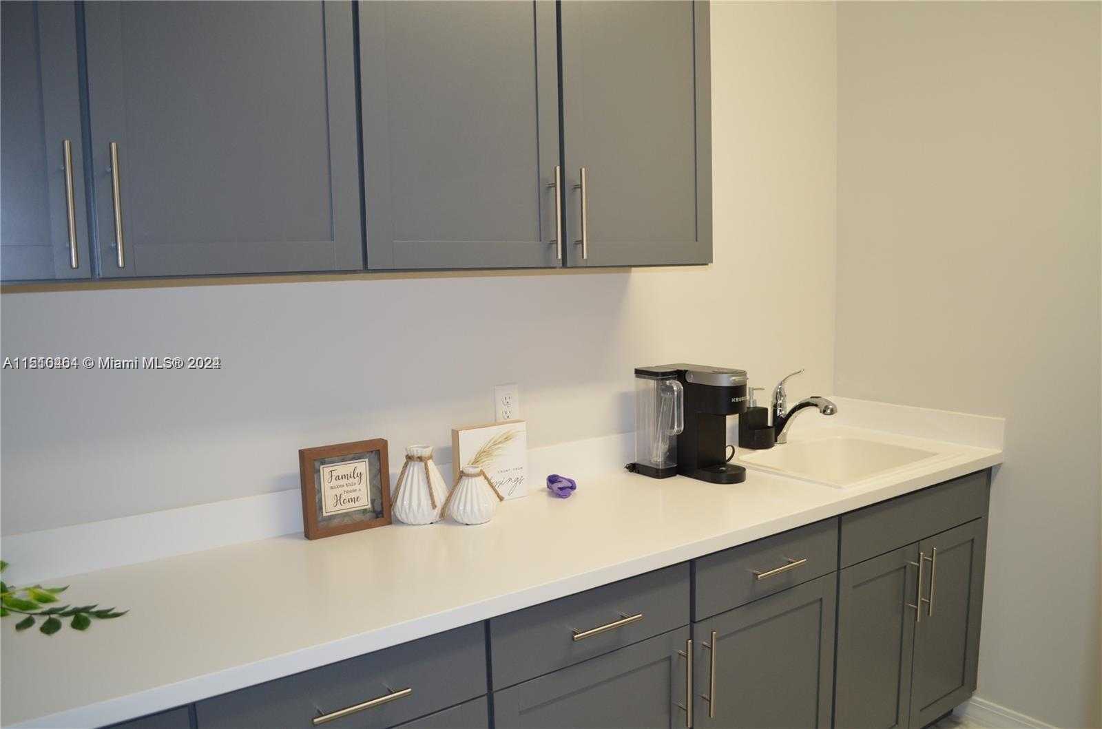 Small Image of 8161 NW 78th St, Tamarac, FL 33321, USA Number 50