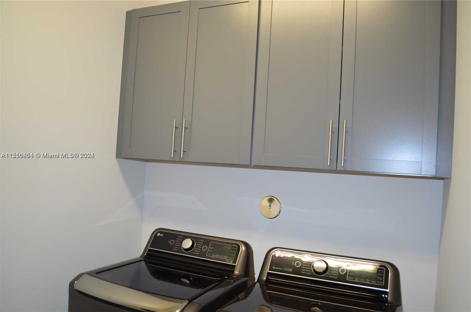Small Image of 8161 NW 78th St, Tamarac, FL 33321, USA Number 53