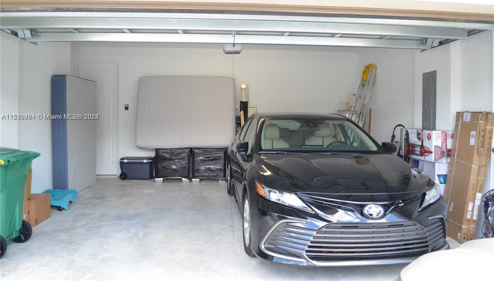 Small Image of 8161 NW 78th St, Tamarac, FL 33321, USA Number 55