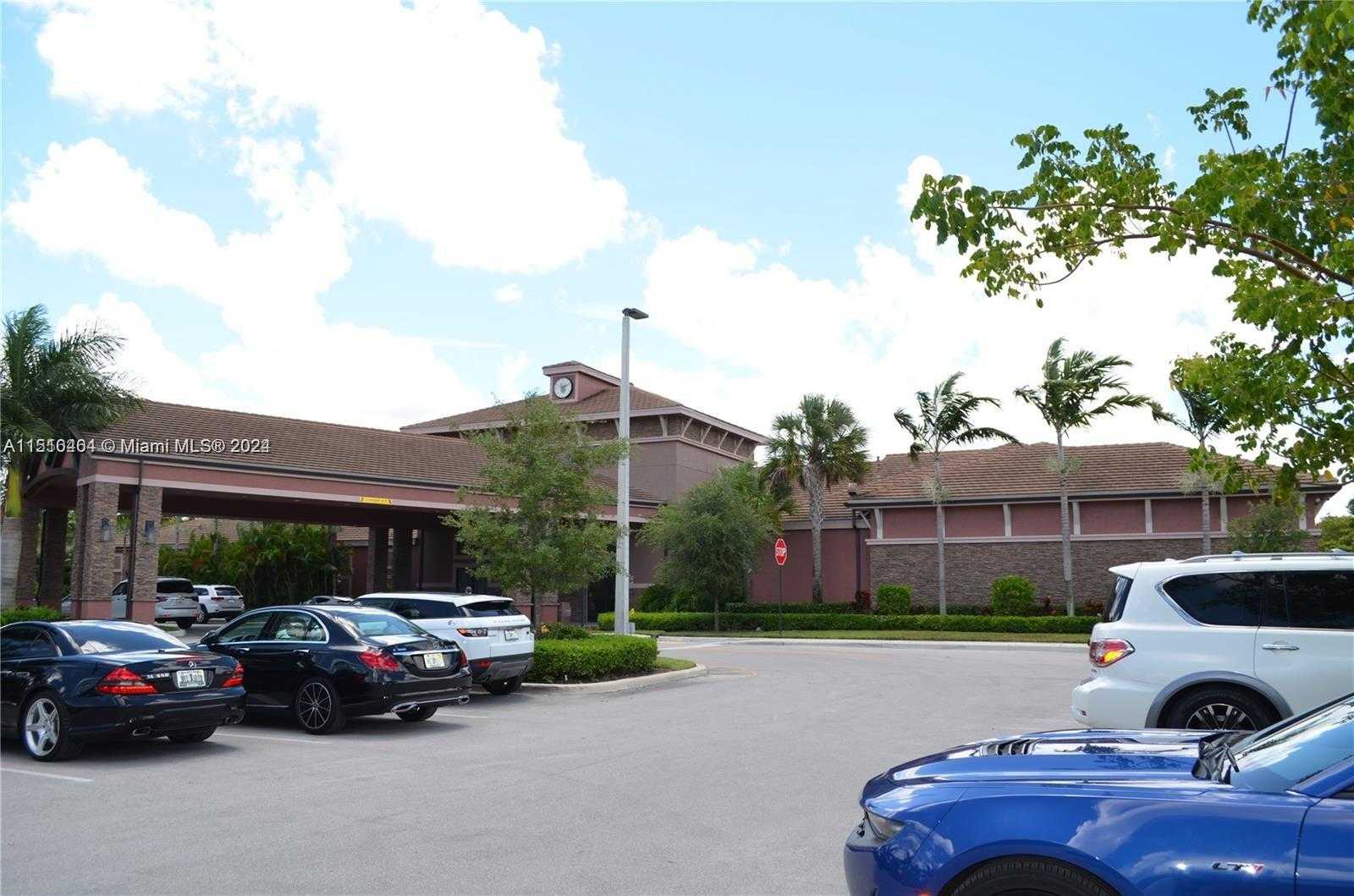 Small Image of 8161 NW 78th St, Tamarac, FL 33321, USA Number 65
