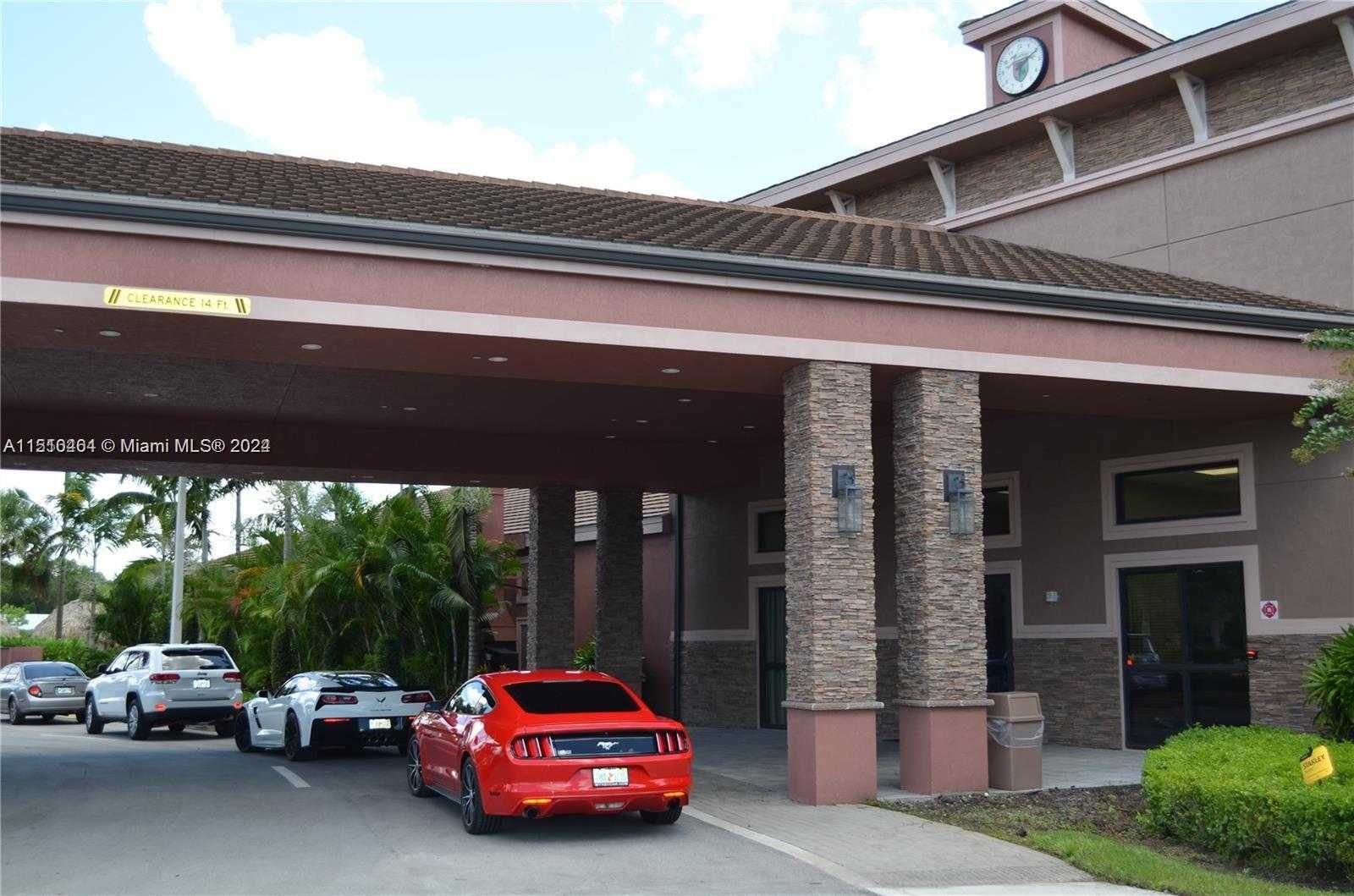 Small Image of 8161 NW 78th St, Tamarac, FL 33321, USA Number 66