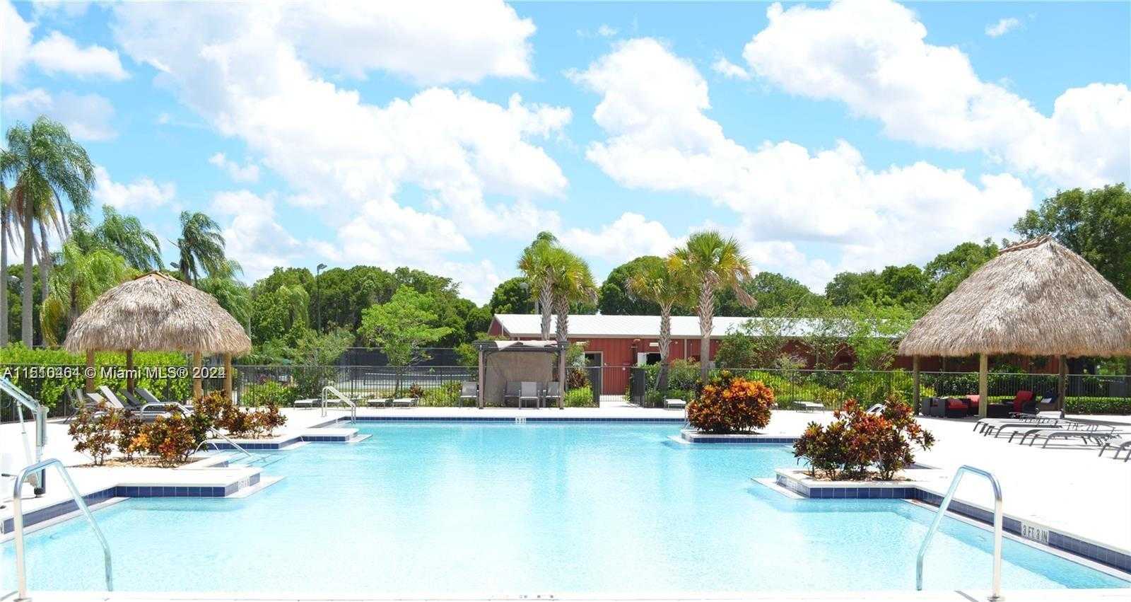 Small Image of 8161 NW 78th St, Tamarac, FL 33321, USA Number 76
