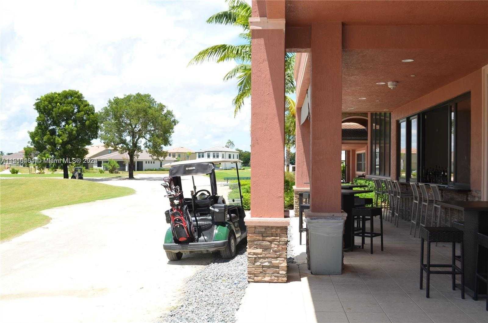Small Image of 8161 NW 78th St, Tamarac, FL 33321, USA Number 77