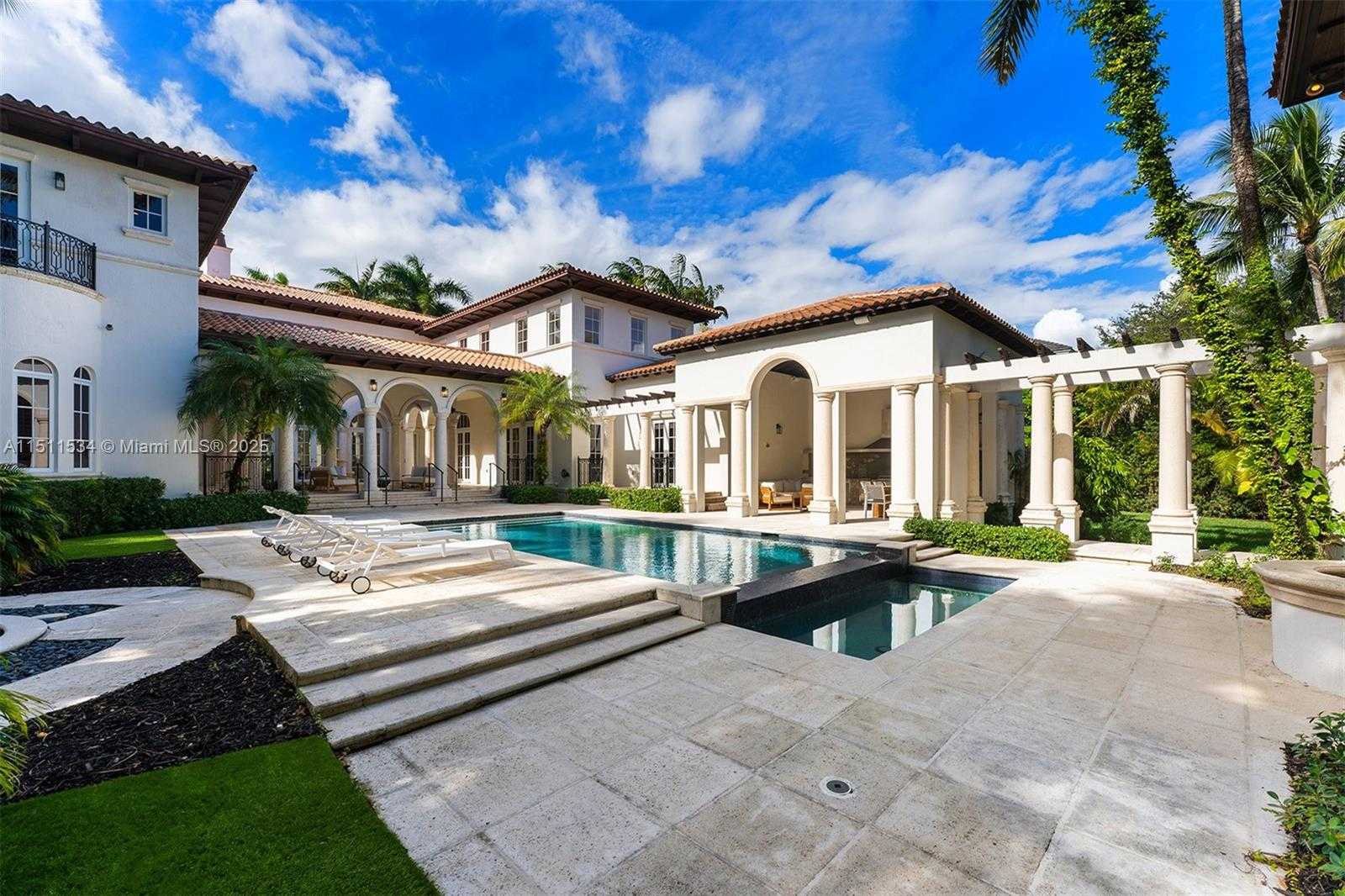 Small Image of 9941 SOUTH WEST 60TH CT, Pinecrest Number 41