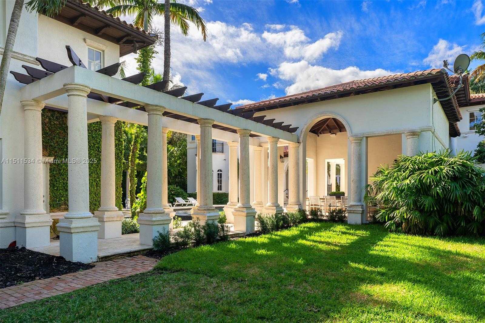 Small Image of 9941 SOUTH WEST 60TH CT, Pinecrest Number 42