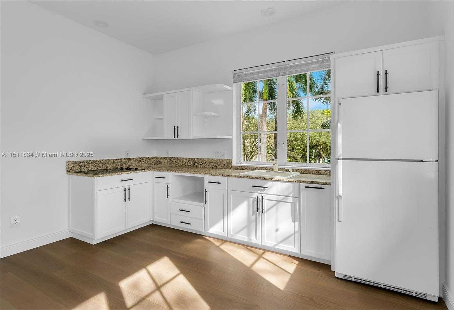 Small Image of 9941 SOUTH WEST 60TH CT, Pinecrest Number 46