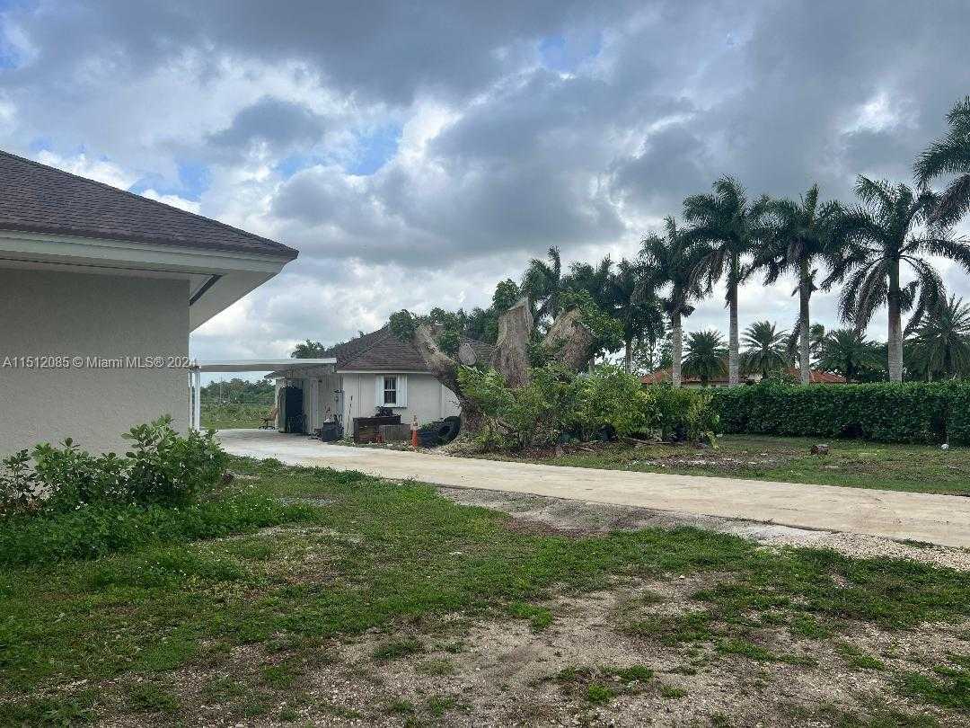 Small Image of 24301 SOUTH WEST 192ND AVE, Homestead Number 5