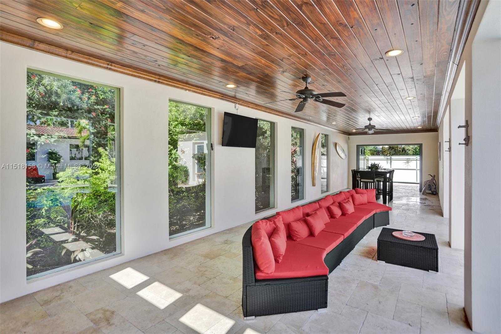 Small Image of 1017 TYLER ST, Hollywood Number 29