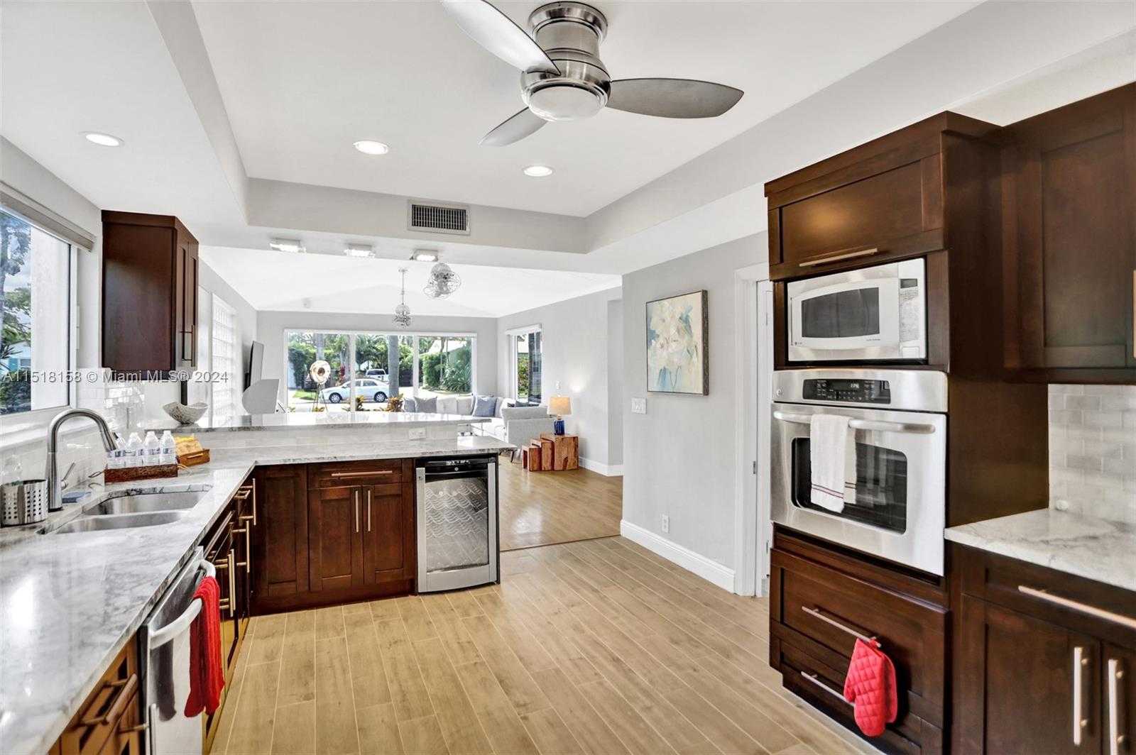 Small Image of 1017 TYLER ST, Hollywood Number 50