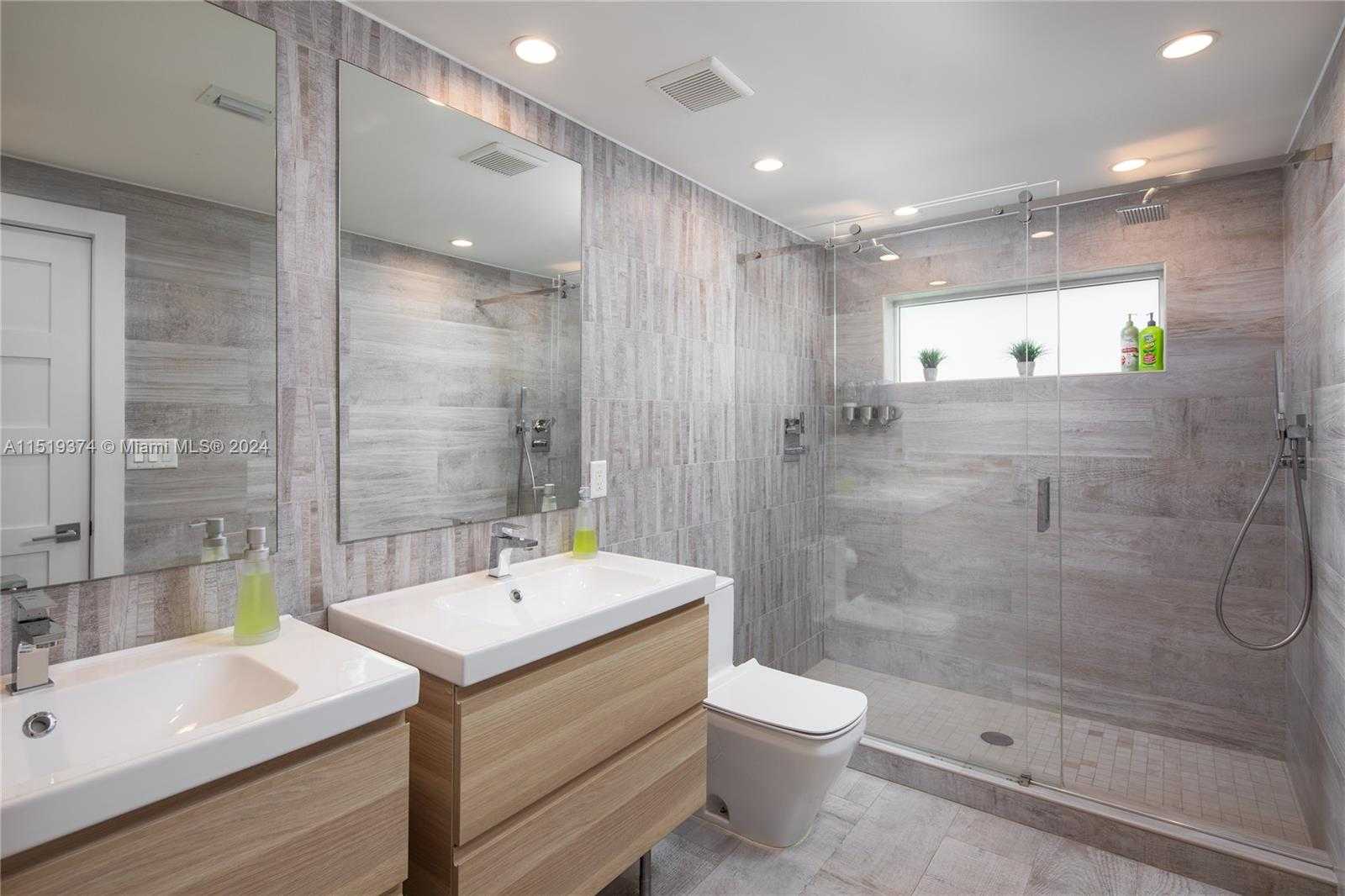 Small Image of 1070 NORTH EAST 93RD ST, Miami Shores Number 22