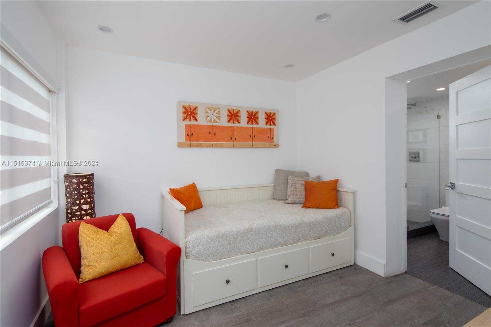 Small Image of 1070 NORTH EAST 93RD ST, Miami Shores Number 32