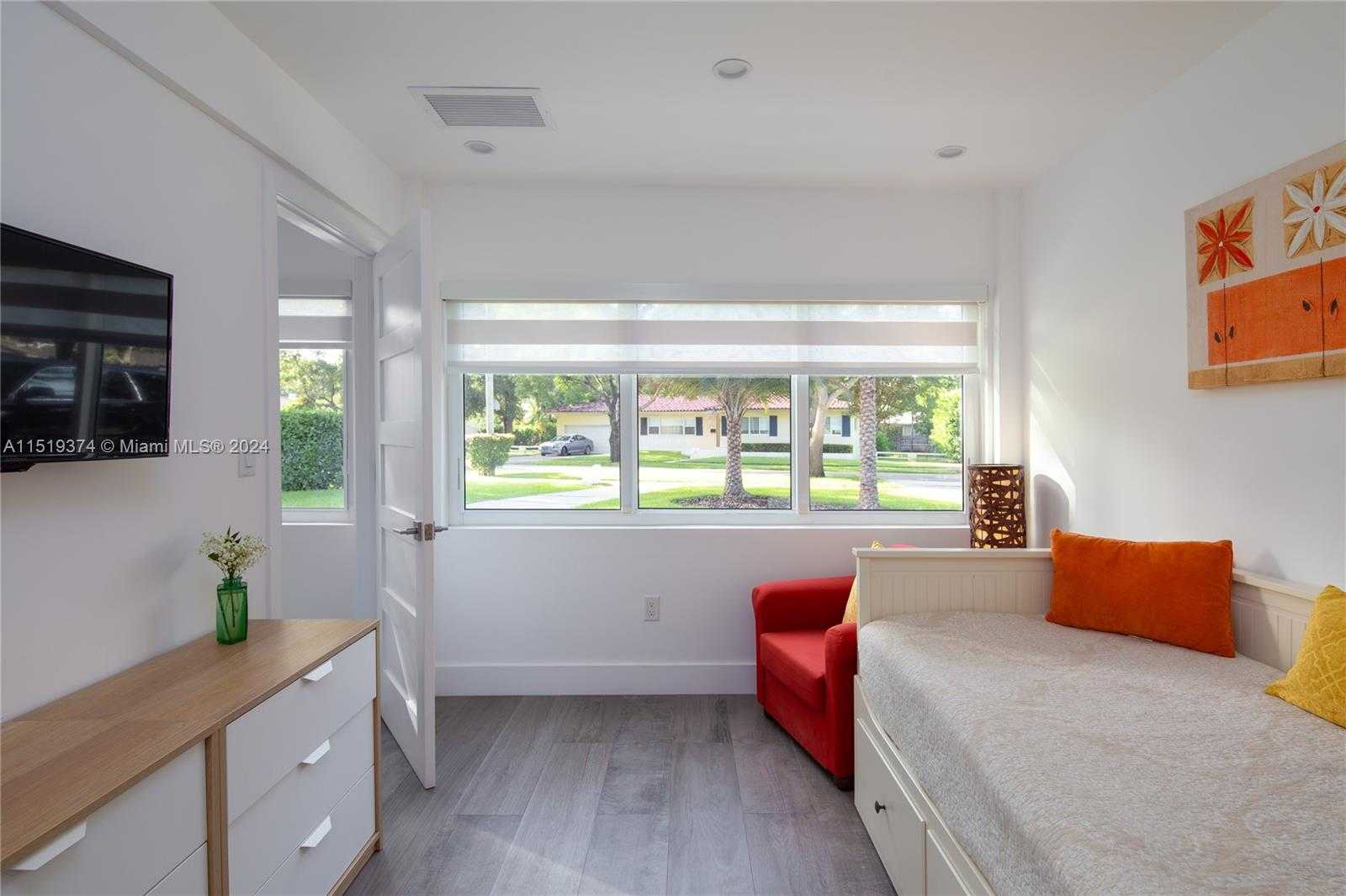 Small Image of 1070 NORTH EAST 93RD ST, Miami Shores Number 34