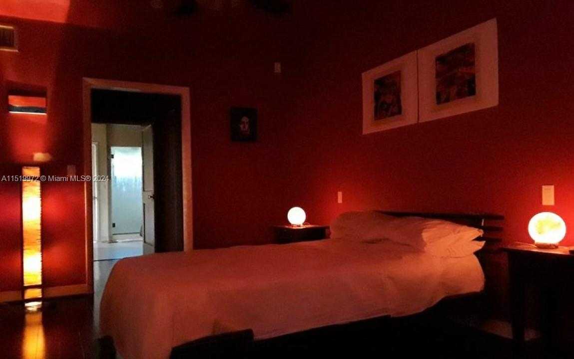 Small Image of 563 WEST 49TH ST, Miami Beach Number 11
