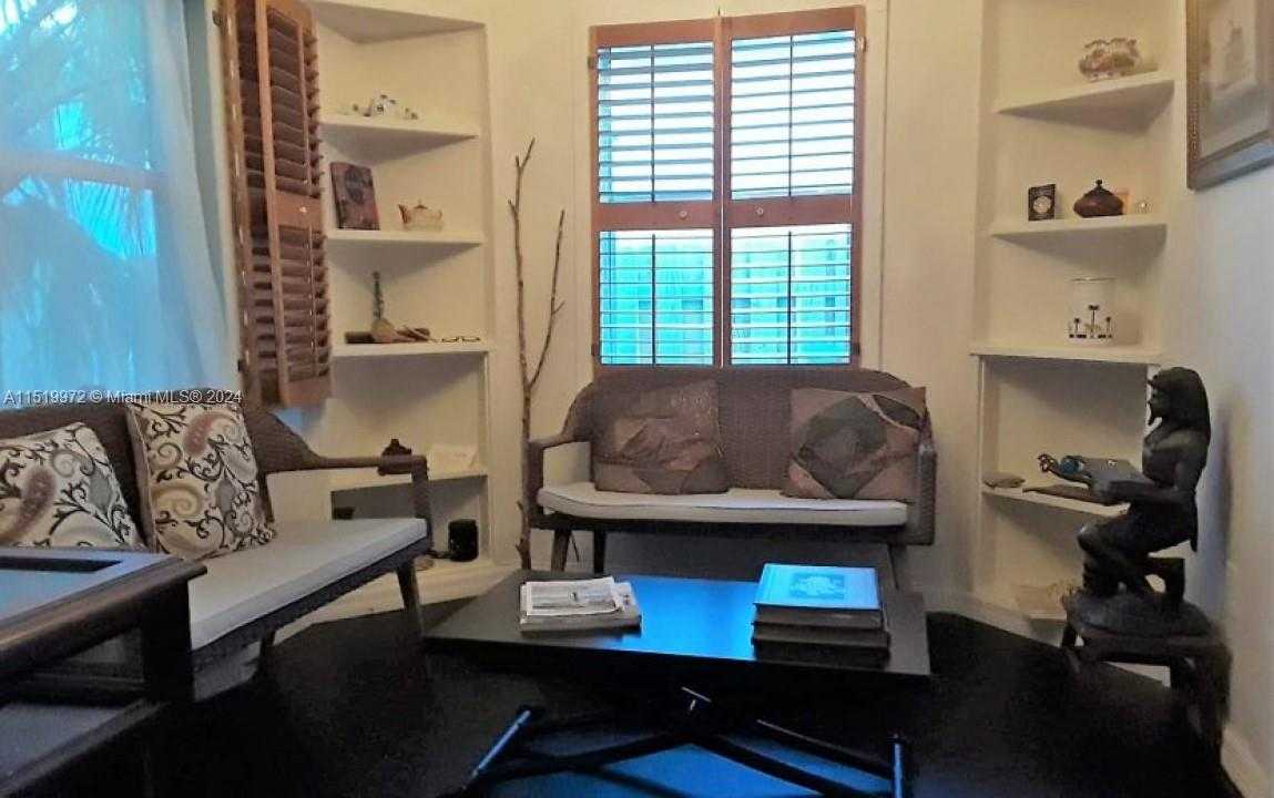 Small Image of 563 WEST 49TH ST, Miami Beach Number 7