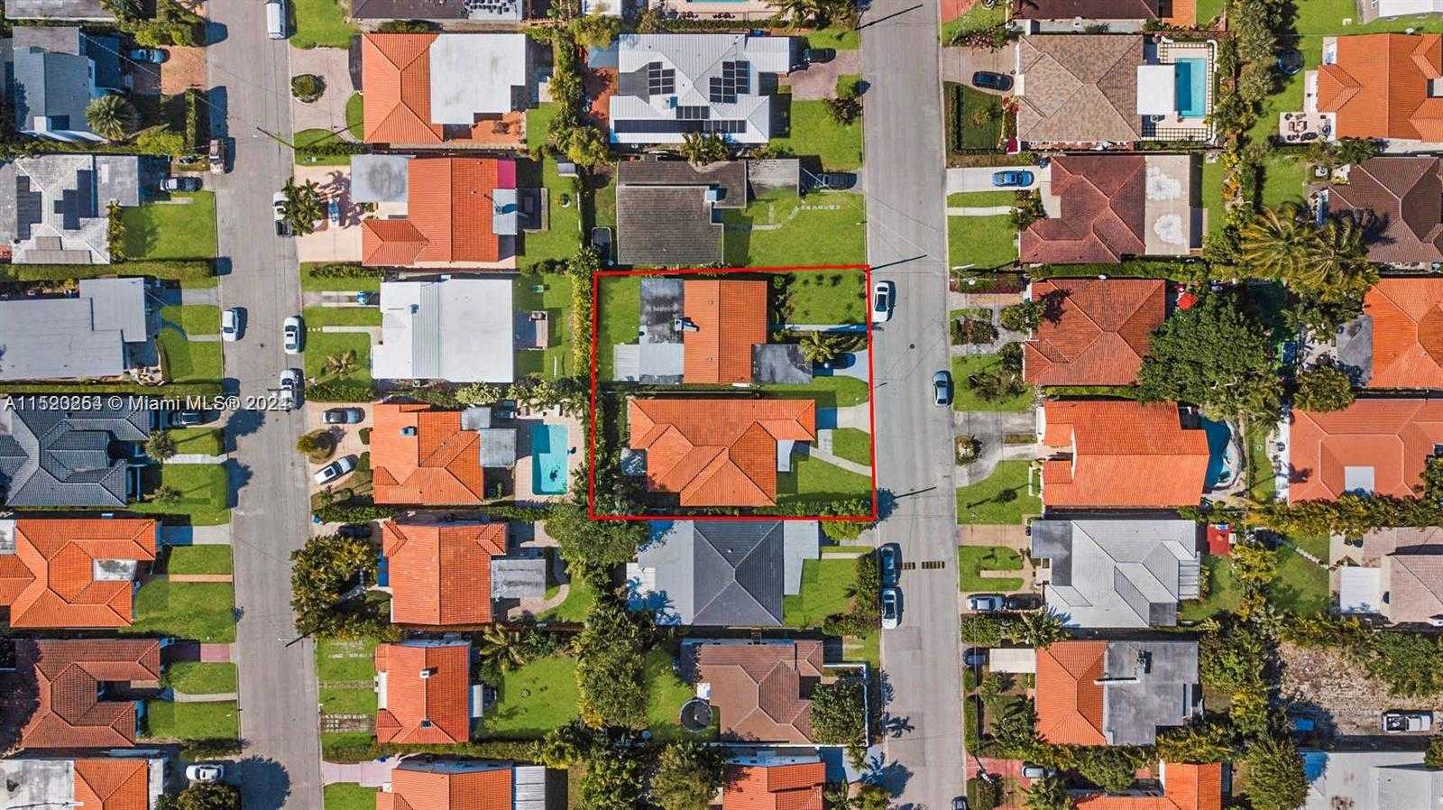 Small Image of 9348 BYRON AVE, Surfside Number 2