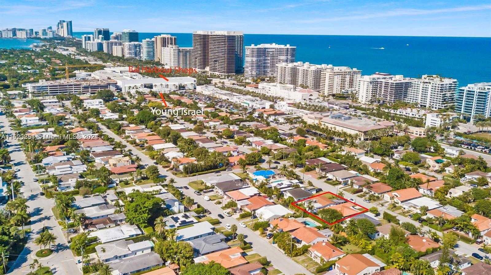 Small Image of 9348 BYRON AVE, Surfside Number 25