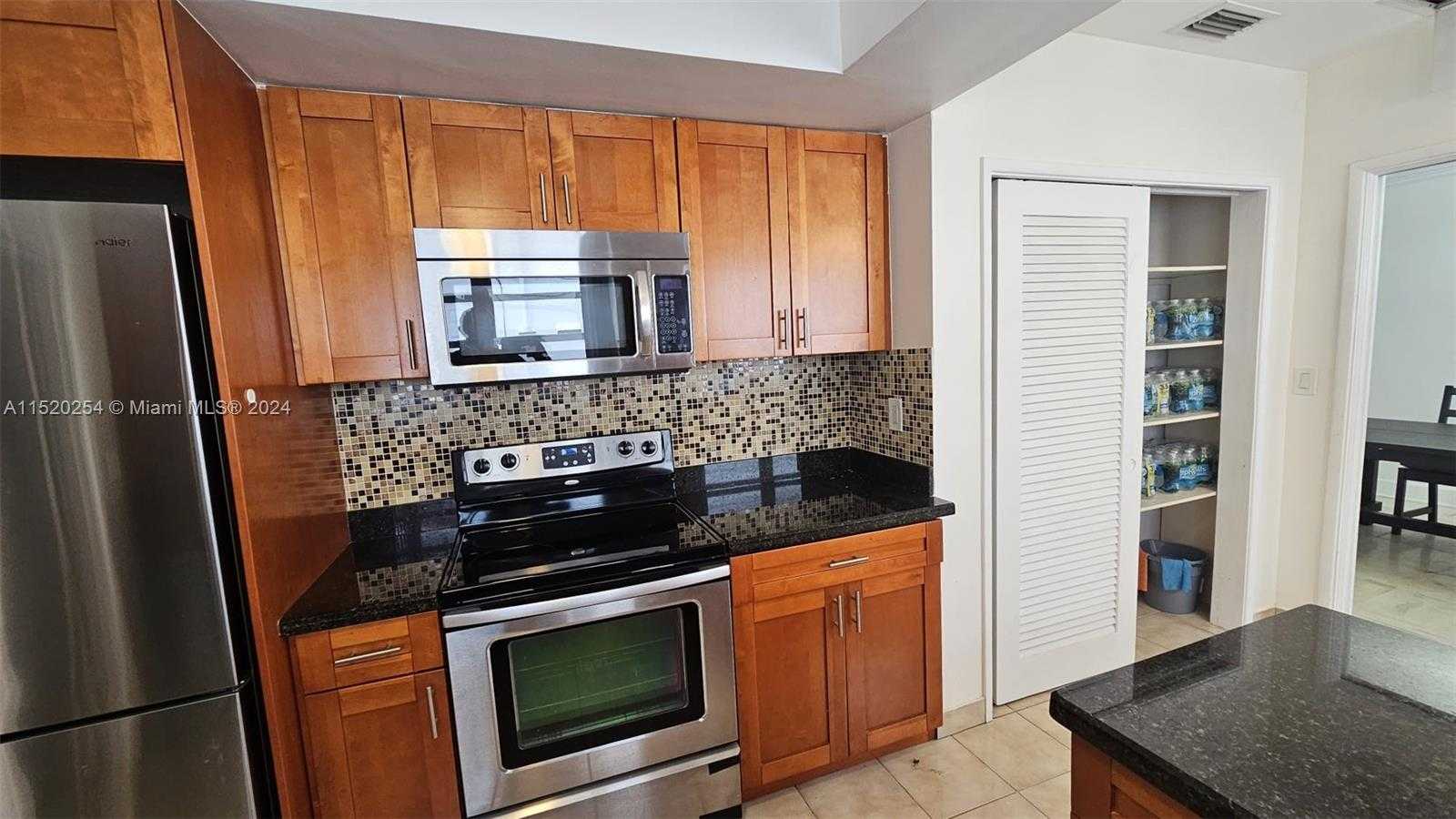 Small Image of 9348 BYRON AVE, Surfside Number 9