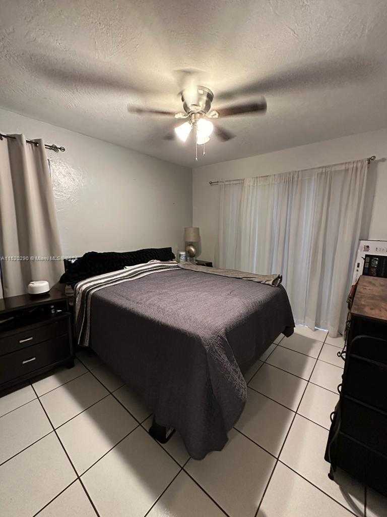 Small Image of 1450 NORTH EAST 117TH ST, Miami Number 11