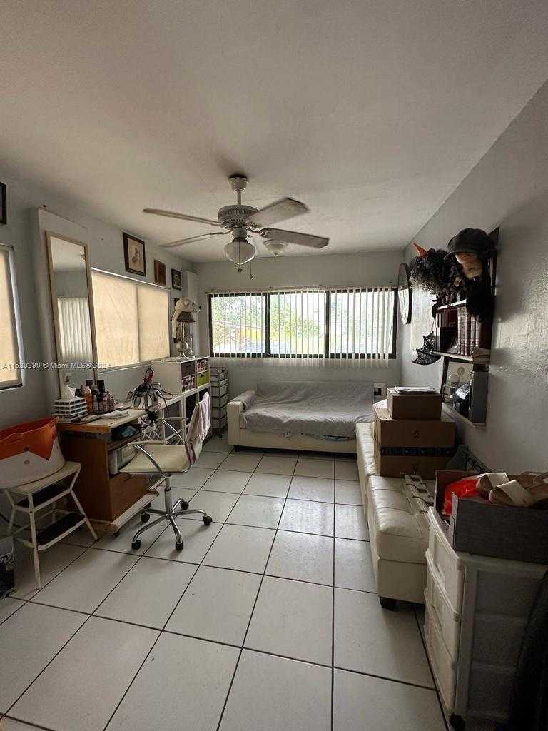 Small Image of 1450 NORTH EAST 117TH ST, Miami Number 13