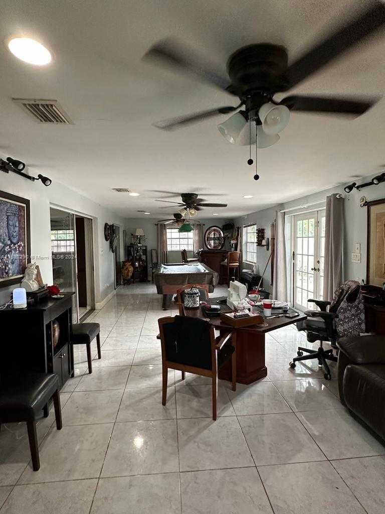 Small Image of 1450 NORTH EAST 117TH ST, Miami Number 8