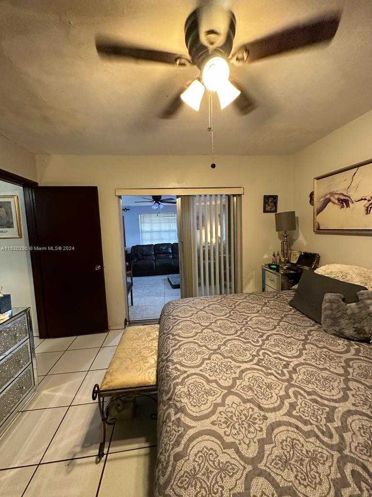 Small Image of 1450 NORTH EAST 117TH ST, Miami Number 9