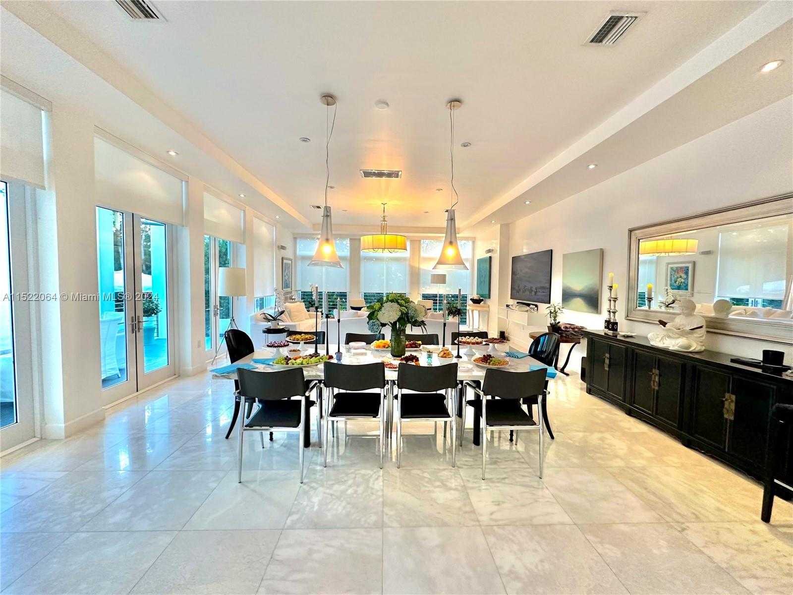 Small Image of 736 WOODCREST RD, Key Biscayne Number 6