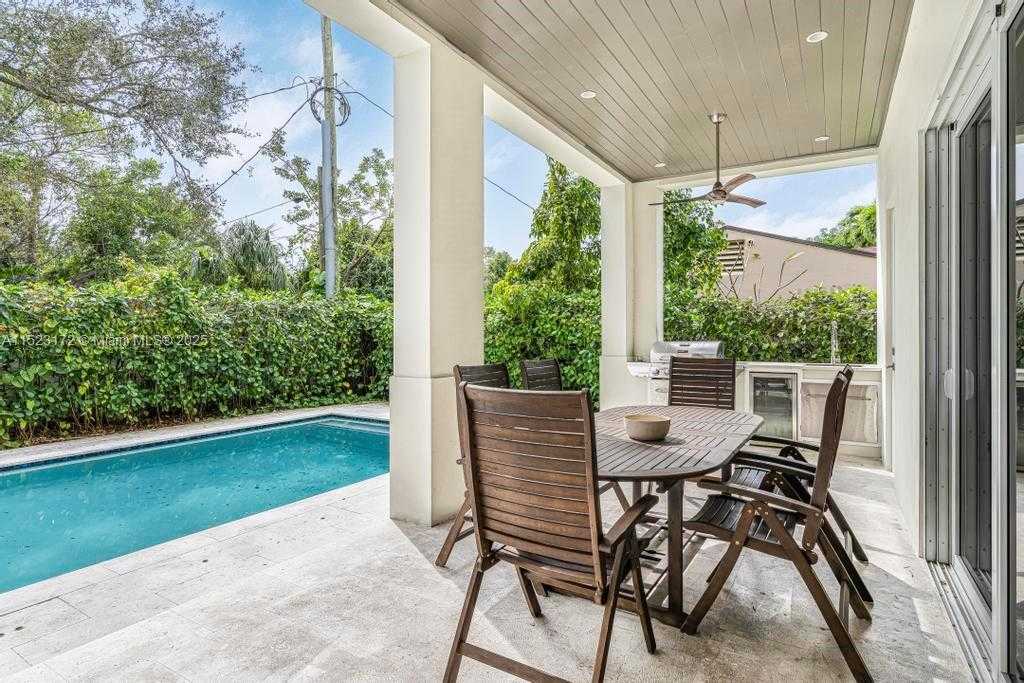 Small Image of Miami Number 35