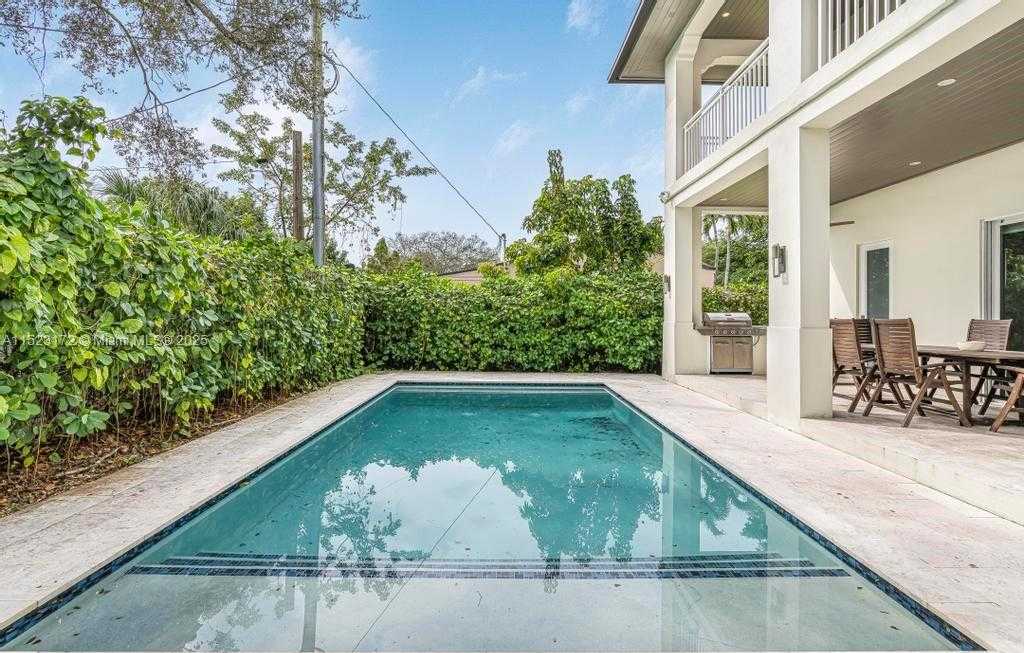 Small Image of Miami Number 38