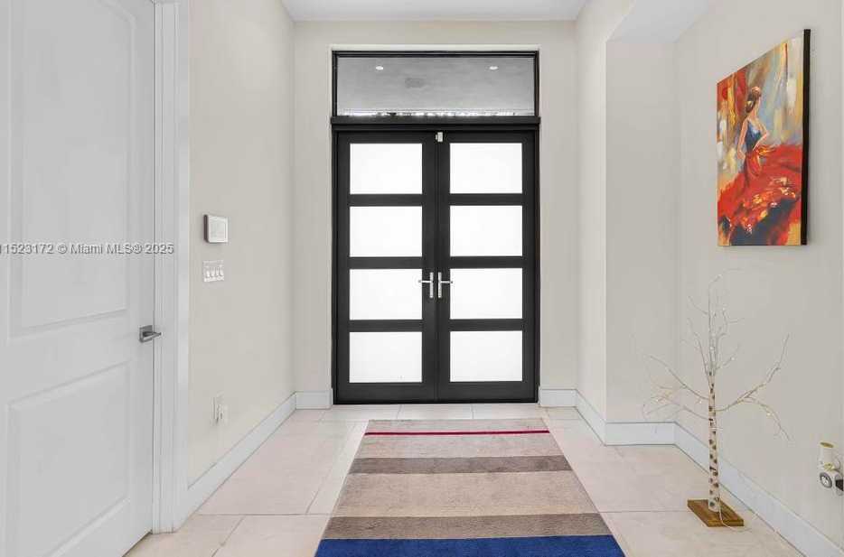 Small Image of Miami Number 4