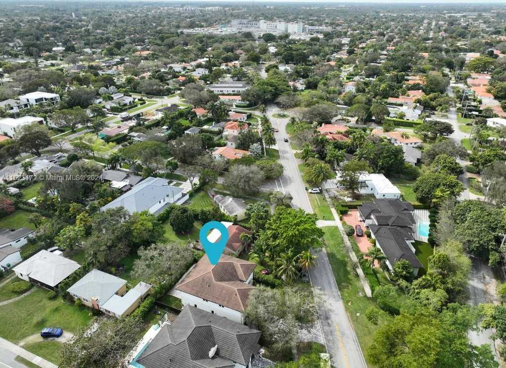 Small Image of Miami Number 52