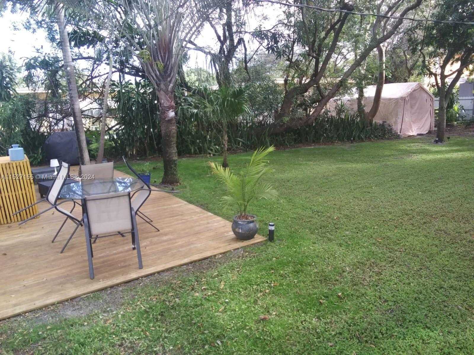 Small Image of 1220 NORTH EAST 128TH ST, North Miami Number 25