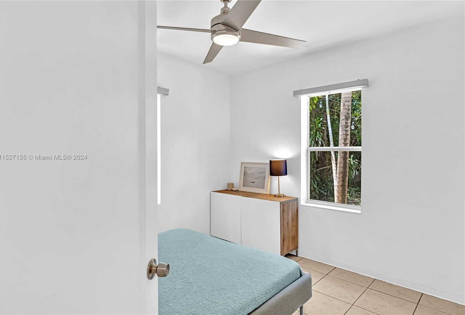 Small Image of 1220 NORTH EAST 128TH ST, North Miami Number 26