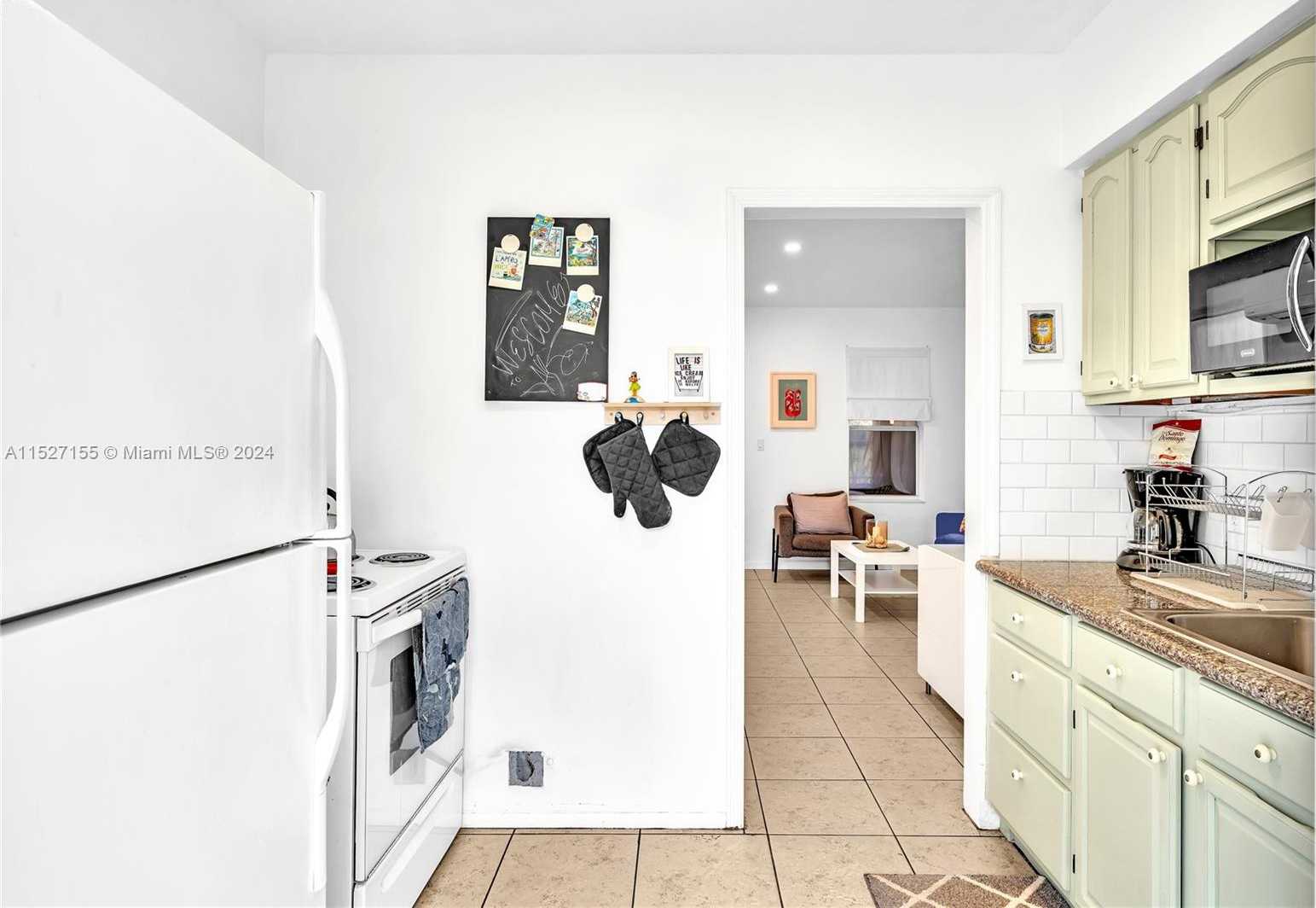 Small Image of 1220 NORTH EAST 128TH ST, North Miami Number 29