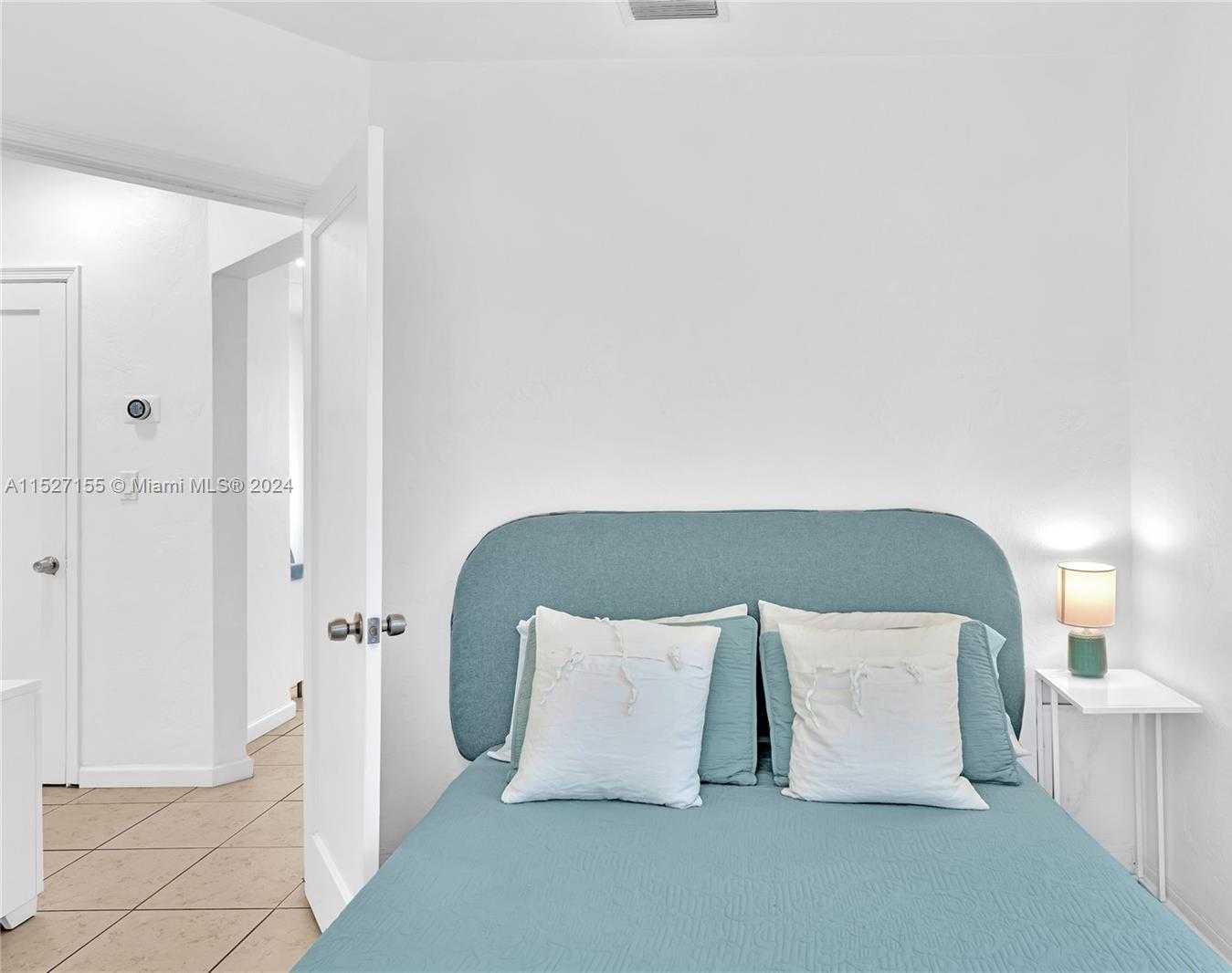 Small Image of 1220 NORTH EAST 128TH ST, North Miami Number 33