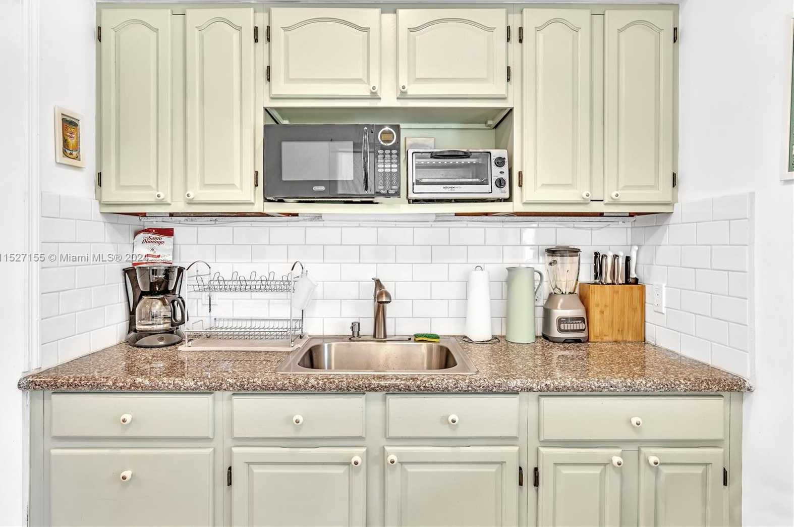 Small Image of 1220 NORTH EAST 128TH ST, North Miami Number 9