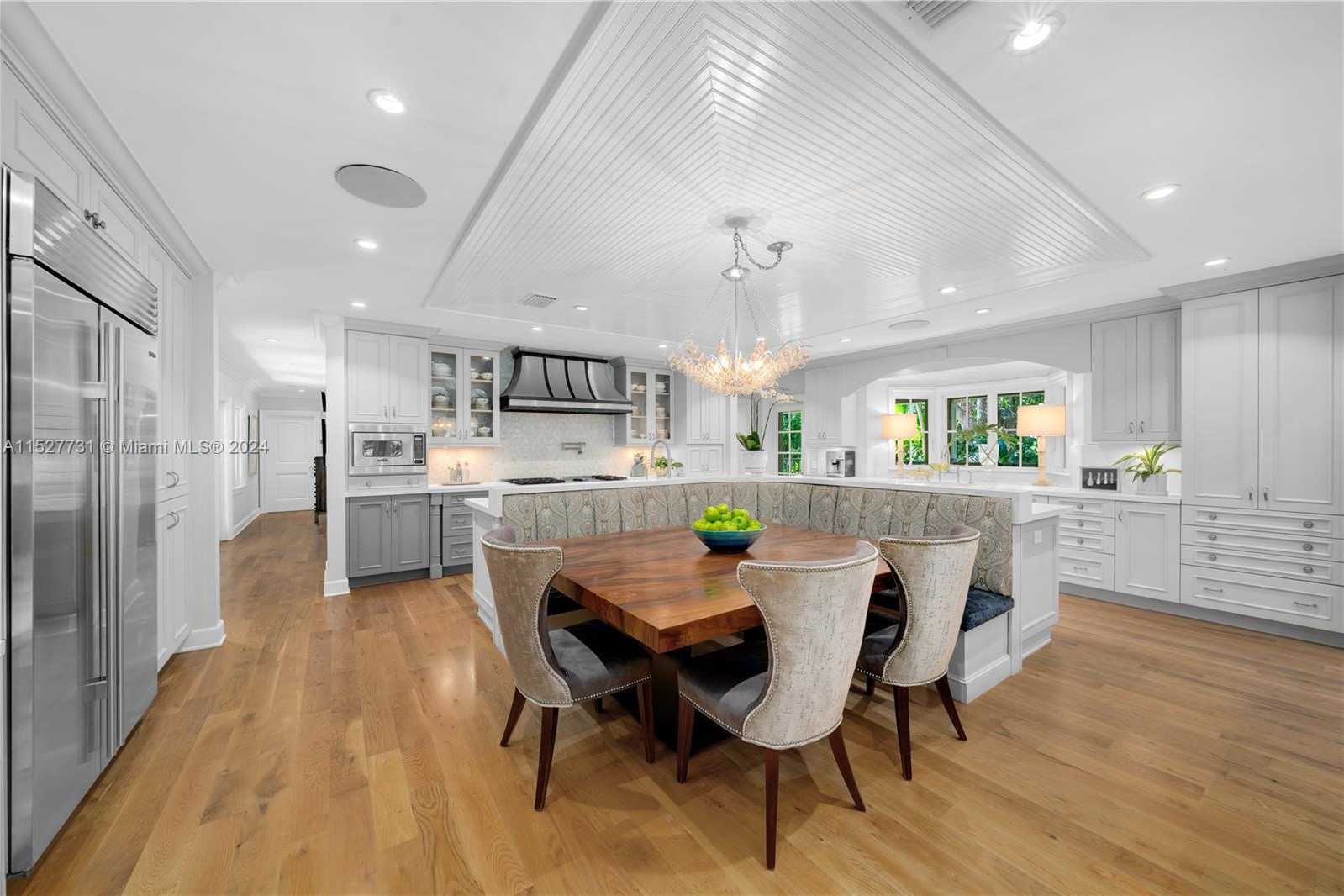 Small Image of 5400 KERWOOD OAKS DR, Coral Gables Number 12
