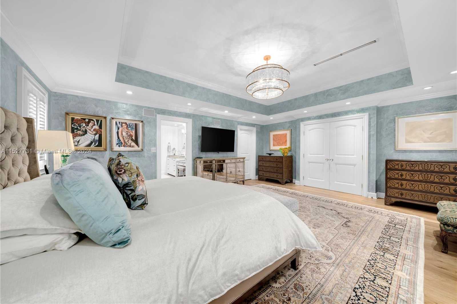Small Image of 5400 KERWOOD OAKS DR, Coral Gables Number 22