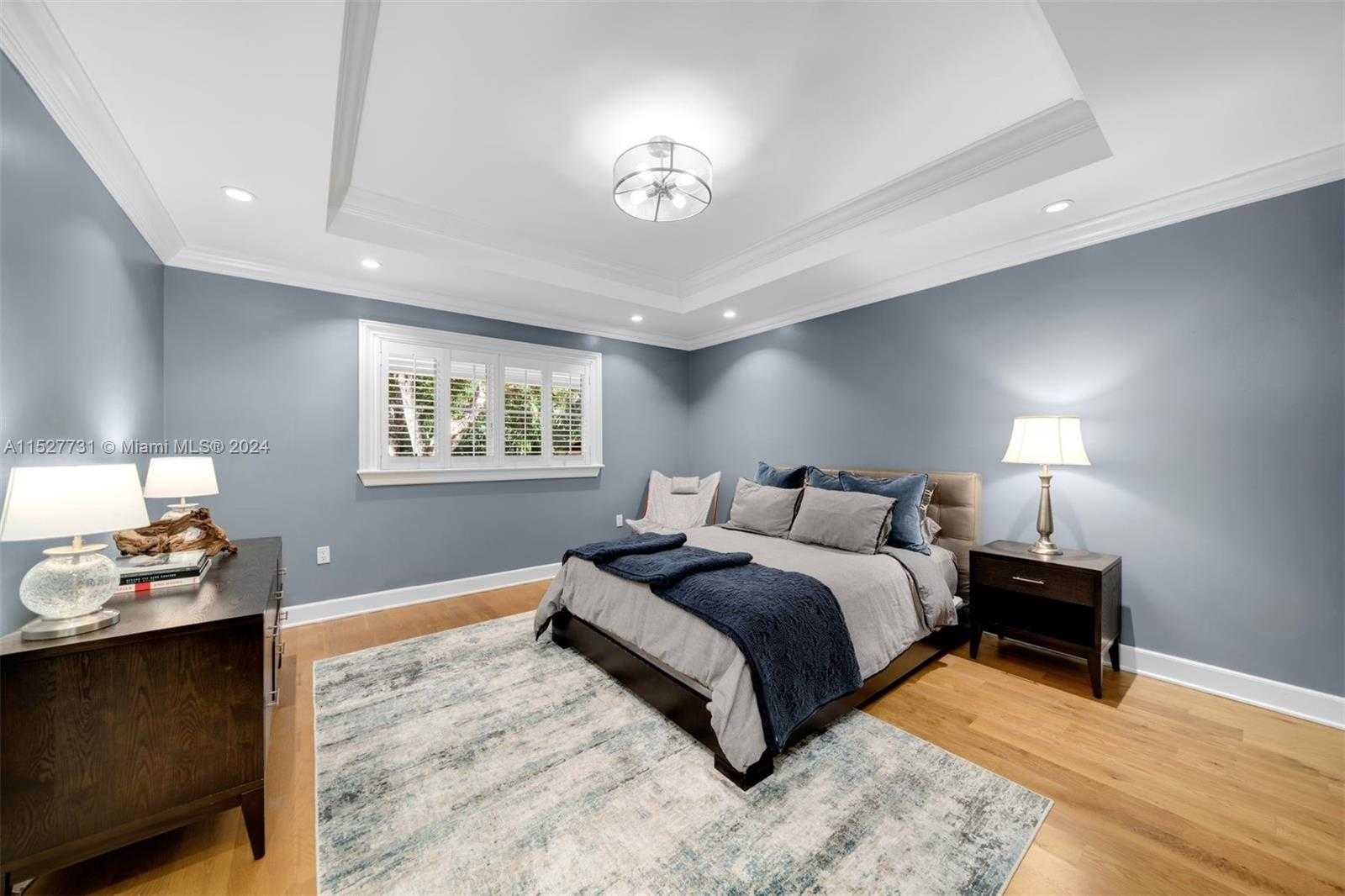 Small Image of 5400 KERWOOD OAKS DR, Coral Gables Number 26